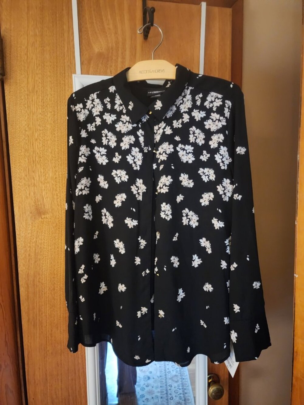 Liz Claiborne Black White Floral Blouse Large NWT